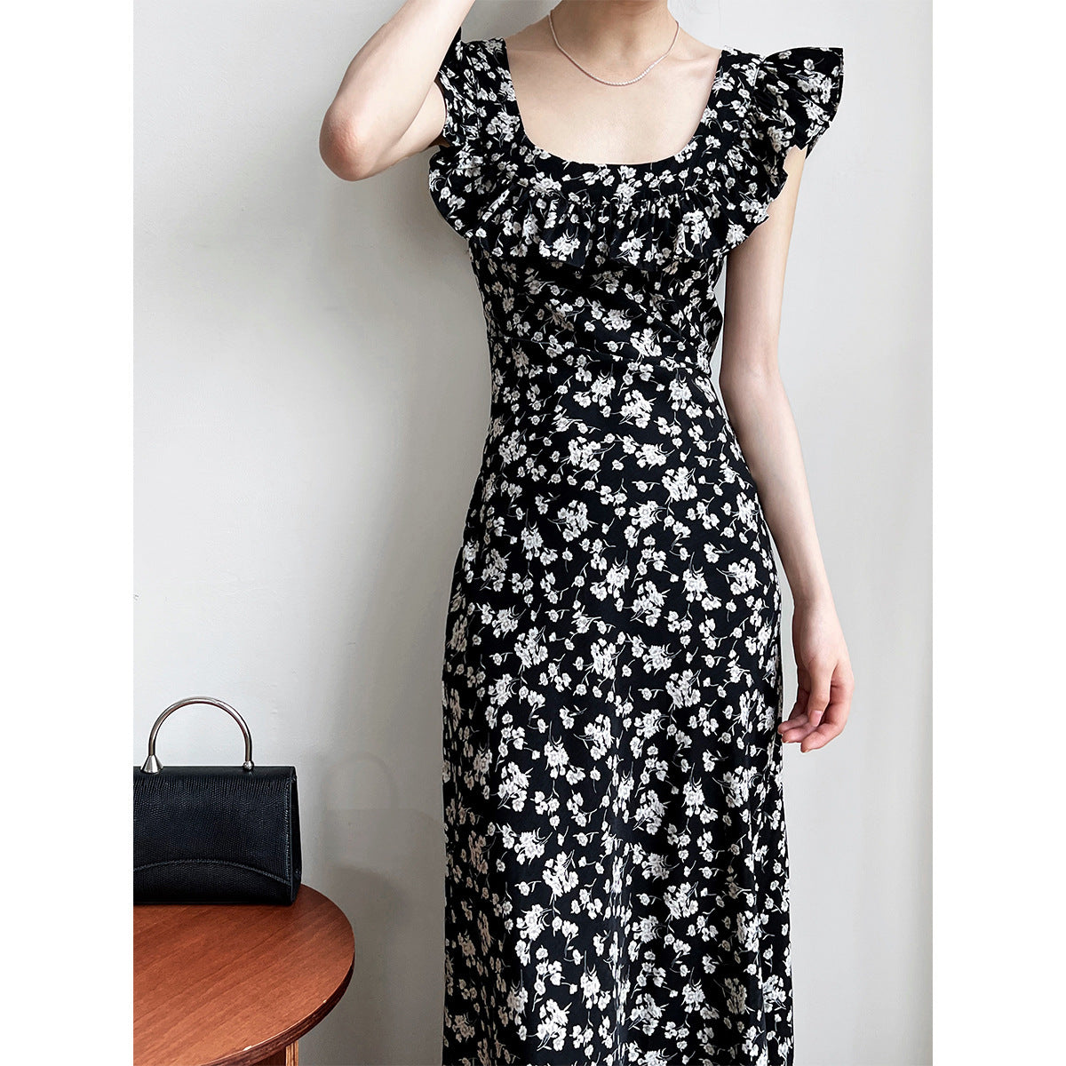 Ruffled Floral Women